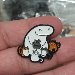 Pin metálico meme y gatos