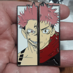 Set de pines de itadori y sukuna
